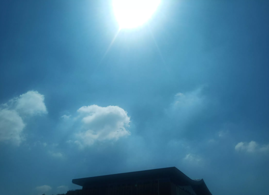 天氣越炎熱，空調(diào)越是鬧罷工